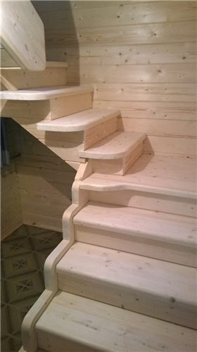 Изготовленные лестниц по индивидуальному заказу.