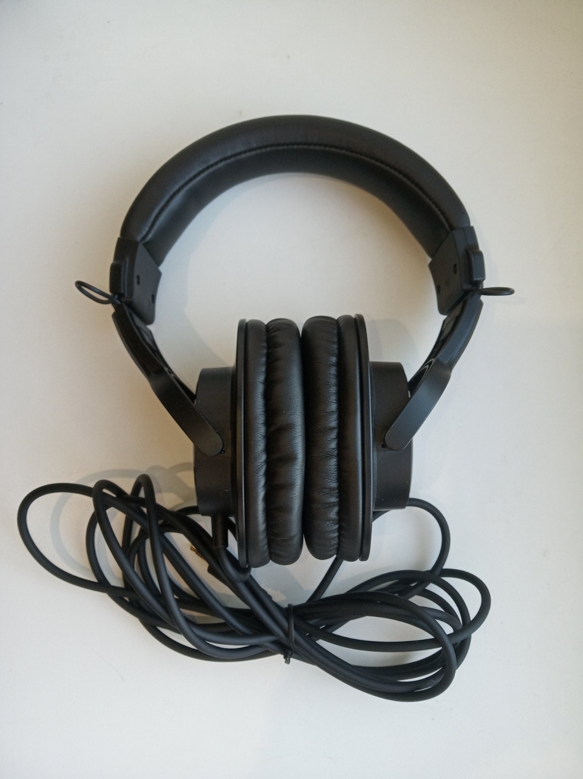 Продам наушники Audio Technica ATH-M20X